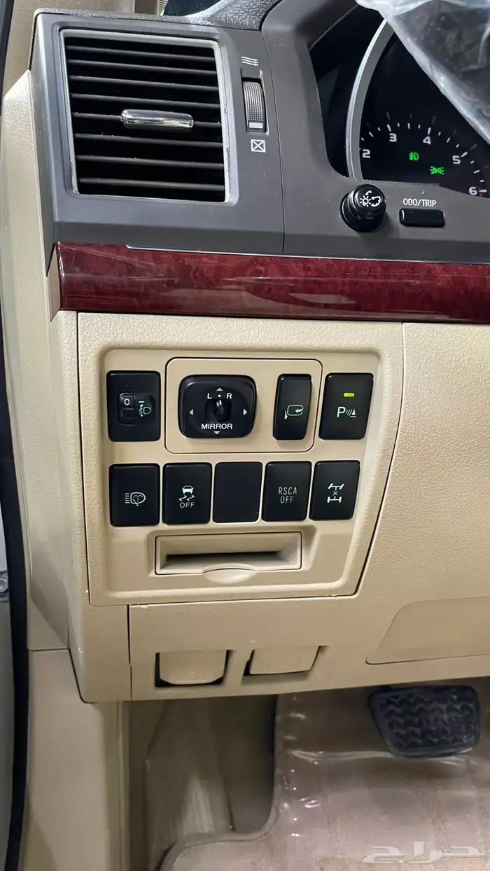 او البدل بكامري 25 VXR3 LIMITED EDITION. 13