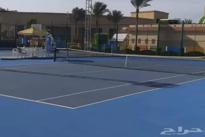 انشاء ملاعب التنس الارضي وملاعب كرة الريشة وملاعب كرة القدم 18