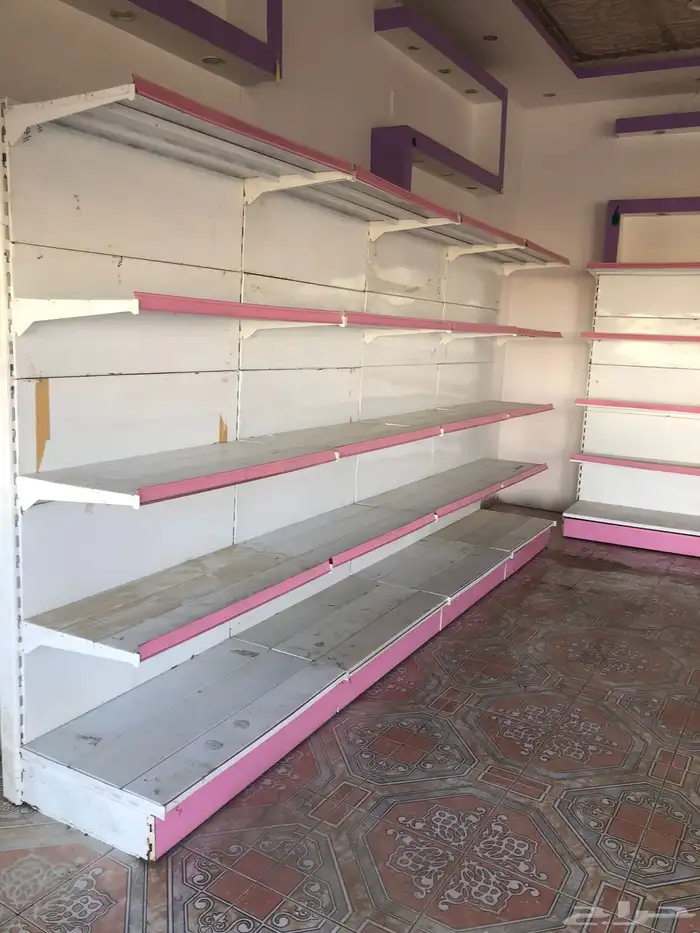 رفوف بقالة (67)متر وسط   30 متر جدار 3