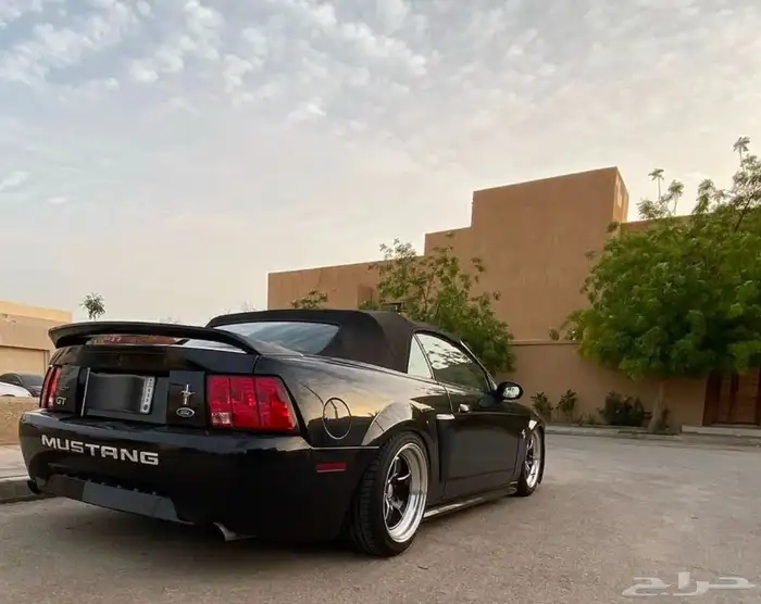 جناح موستنق جي تي 99-04 5