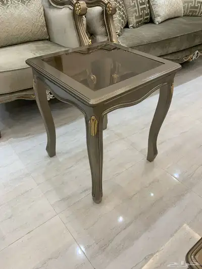 طاولات خدمة 0