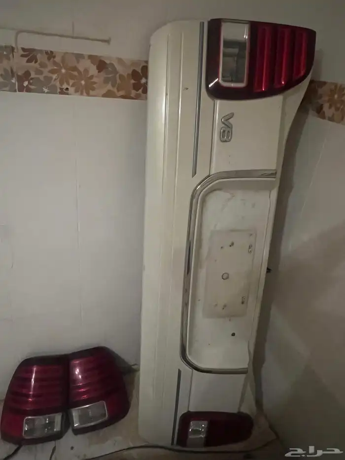 خلفية جيب لكزس باب مع الاصطبات والجوانب 3