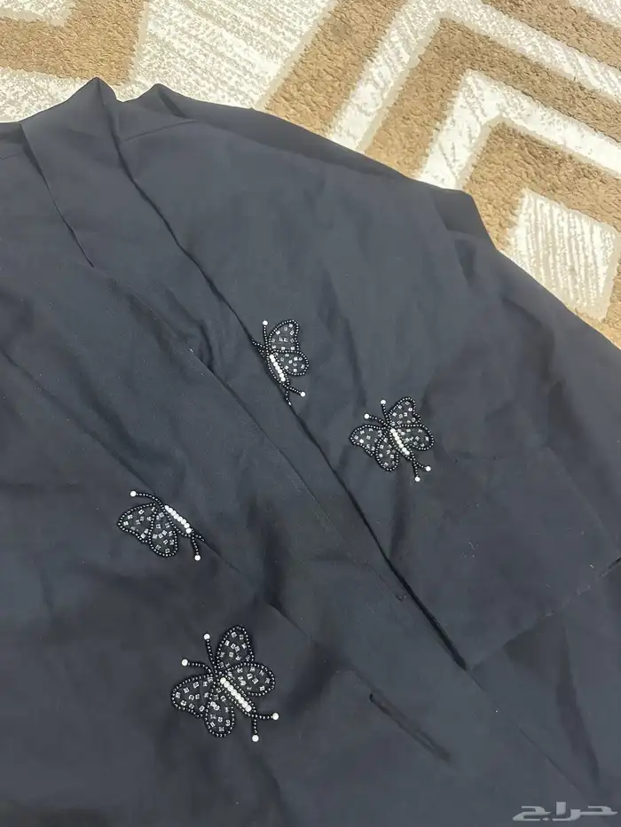 عبايات مستعملة للبيع جملة 12