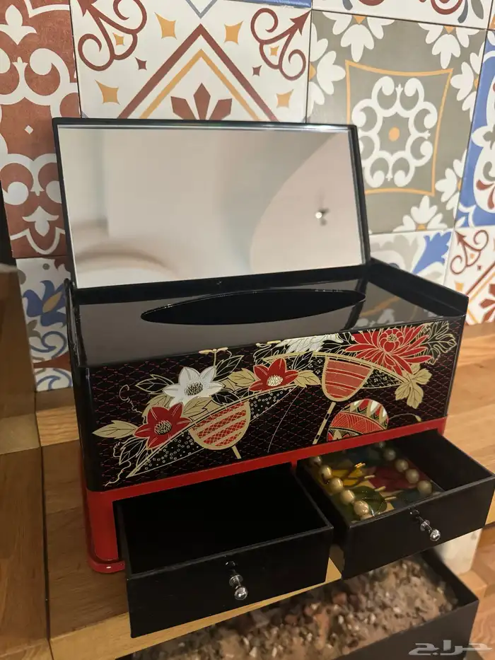 كاسات قديمه 6