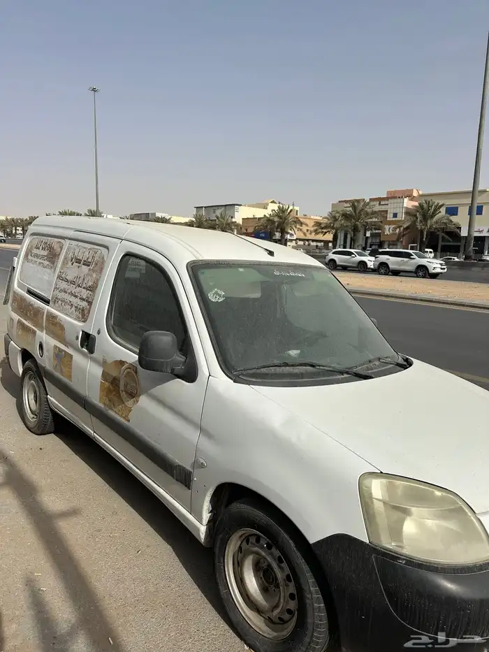 فان بضاعه ديوكر ماركة بيجو 2012 3