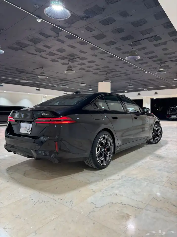 بي ام دبليو 520i موديل 2025 للايجار 2
