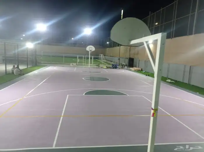 انشاء ملاعب التنس الارضي وملاعب كرة الريشة وملاعب كرة القدم 9