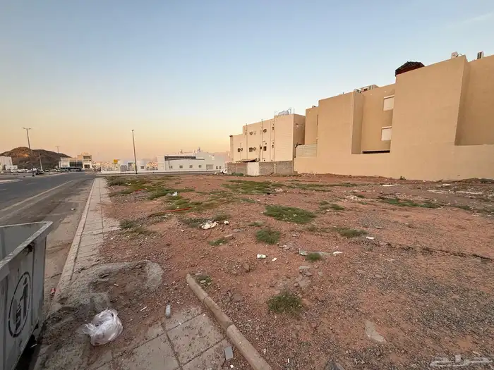 للبيع ارض تجارية سكنية في حي الجماوات الجموات 0
