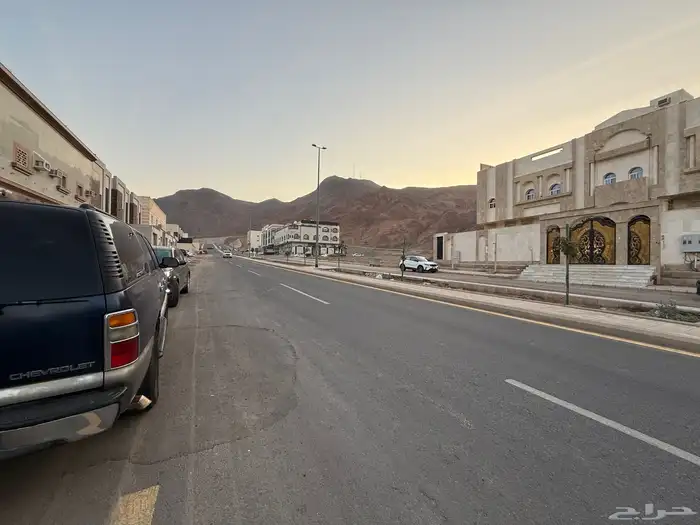 للبيع ارض تجارية سكنية في حي الجماوات الجموات 10