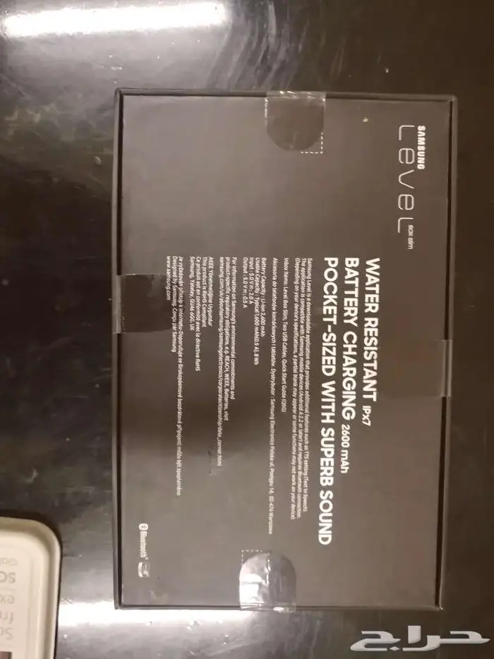 سبيكر سامسونج ليفل بوكس وشاحن لاسلكي ب150 فقط 2