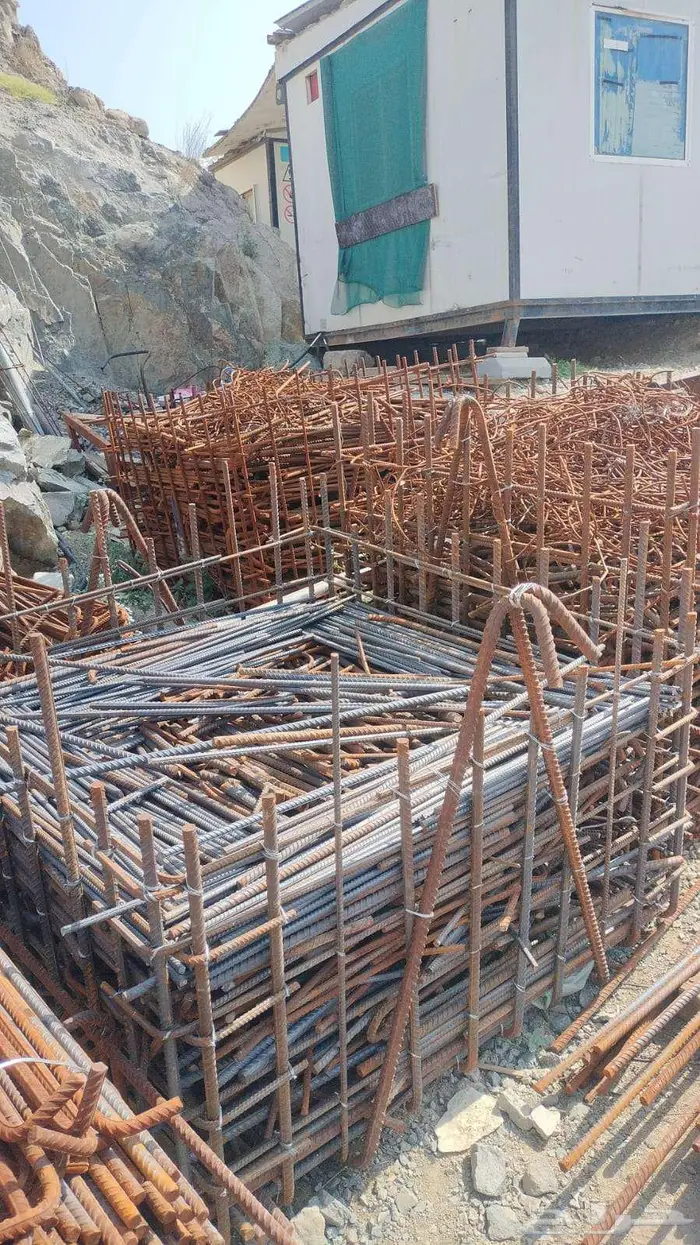 مطلوب شراء جميع انواع حديد السكراب من المؤسسات والشركات 0