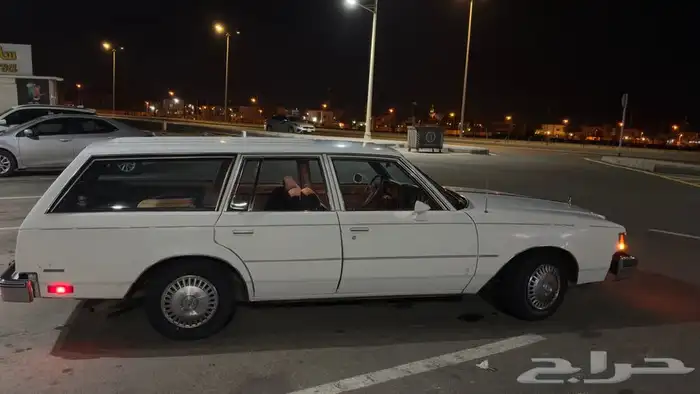 بيوك 1983 16