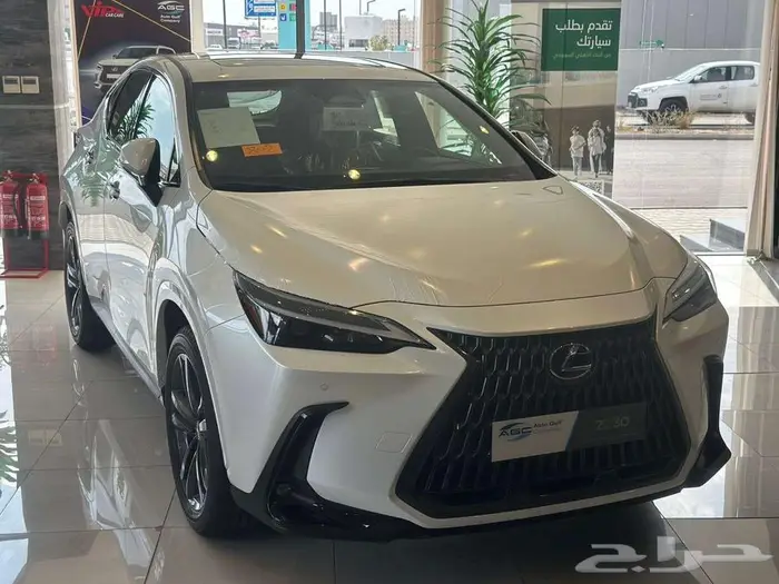 لكزس NX350 موديل 2025 4