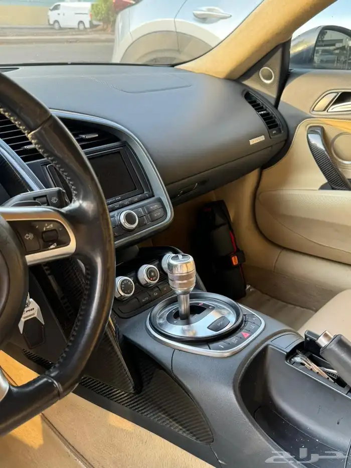 (لوحة مميزة) Audi R8 V8 2008 أداء لا يضاهى وأناقة مطلقة 4