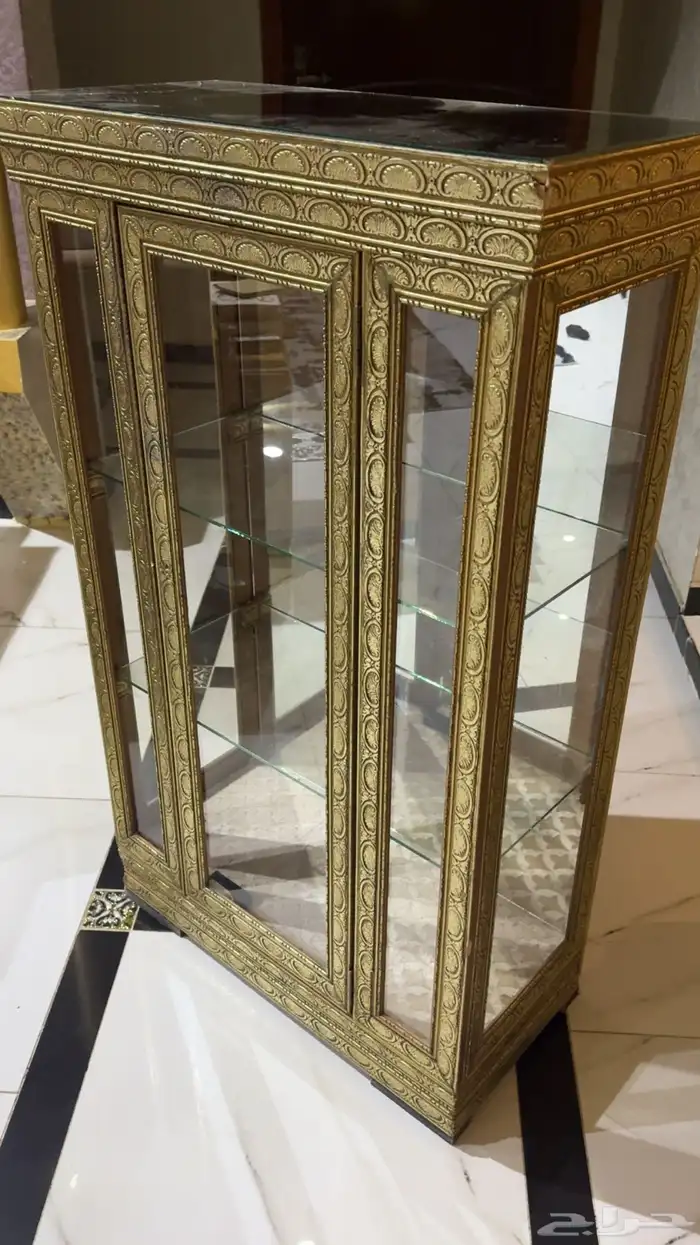 مدخل عطور ذهبي 0