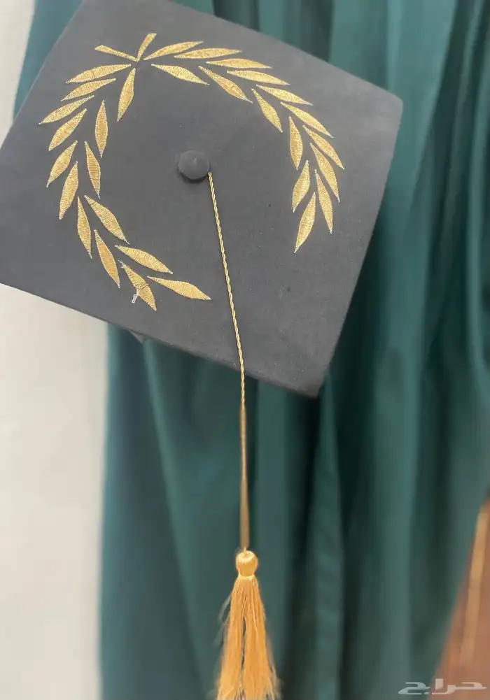 عبايه تخرج 1