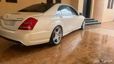 مرسيدس مخزن بانوراما 2011 AMG-s350 1