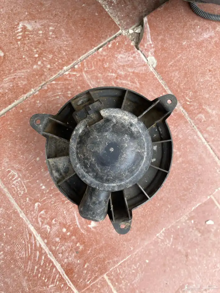 مروحة مكيف لنكون تاون كار 2003 0