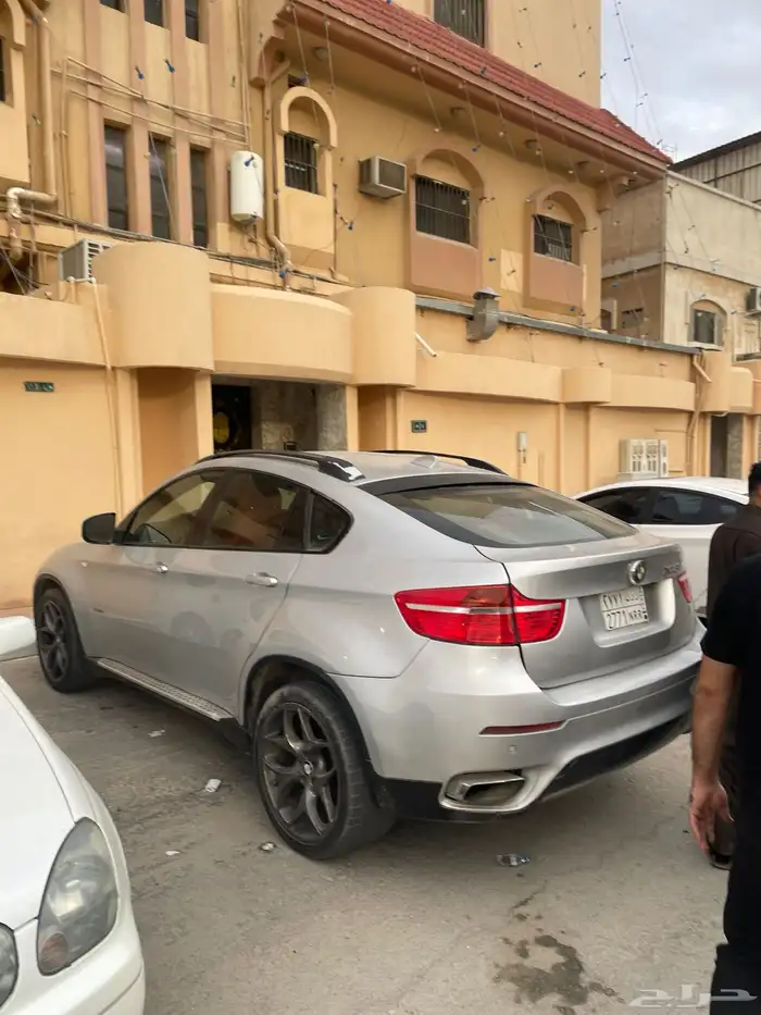 BMW X6 13بي ام دبليو مع لوحة مميزه 3