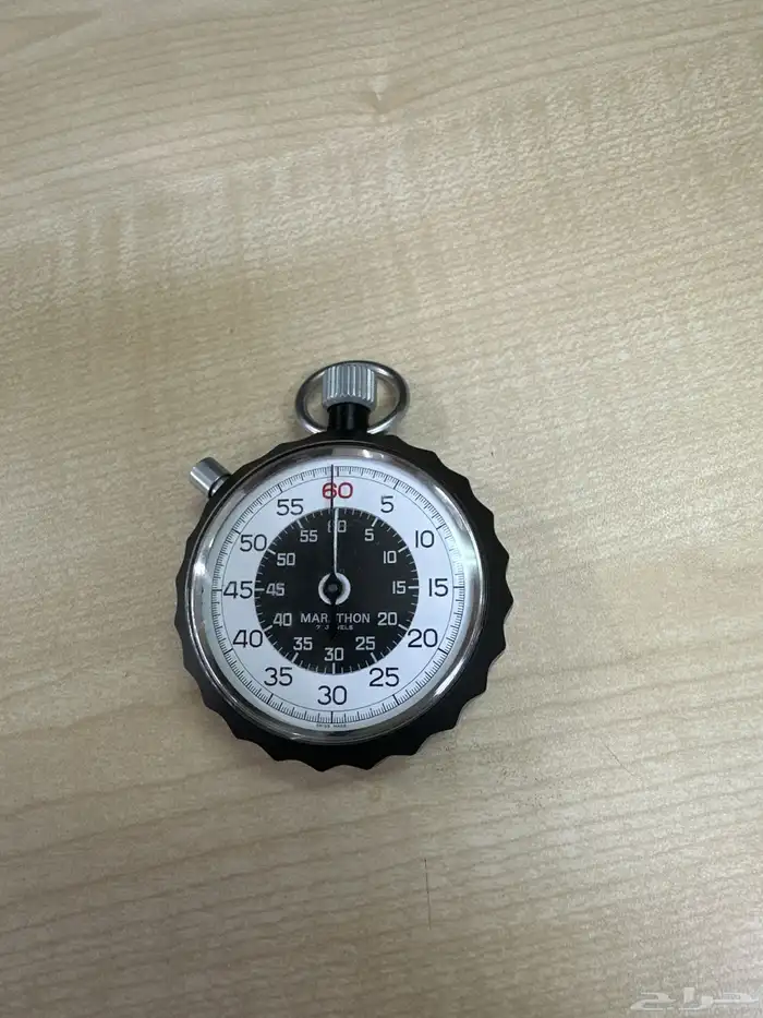 ساعة توقيت عسكرية نادرة من ماراثون (Gallet Co.) 0