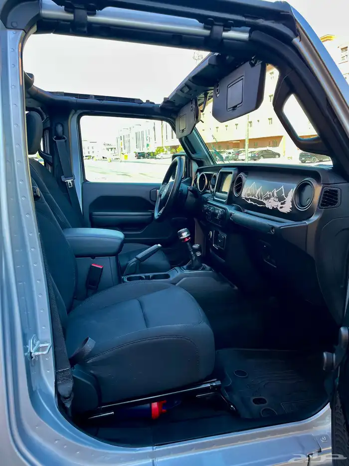 2023 جيب جلاديتور 2023 Jeep gladiator 16
