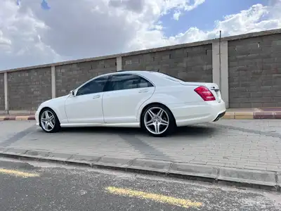 مرسيدس مخزن بانوراما 2011 AMG-s350 5