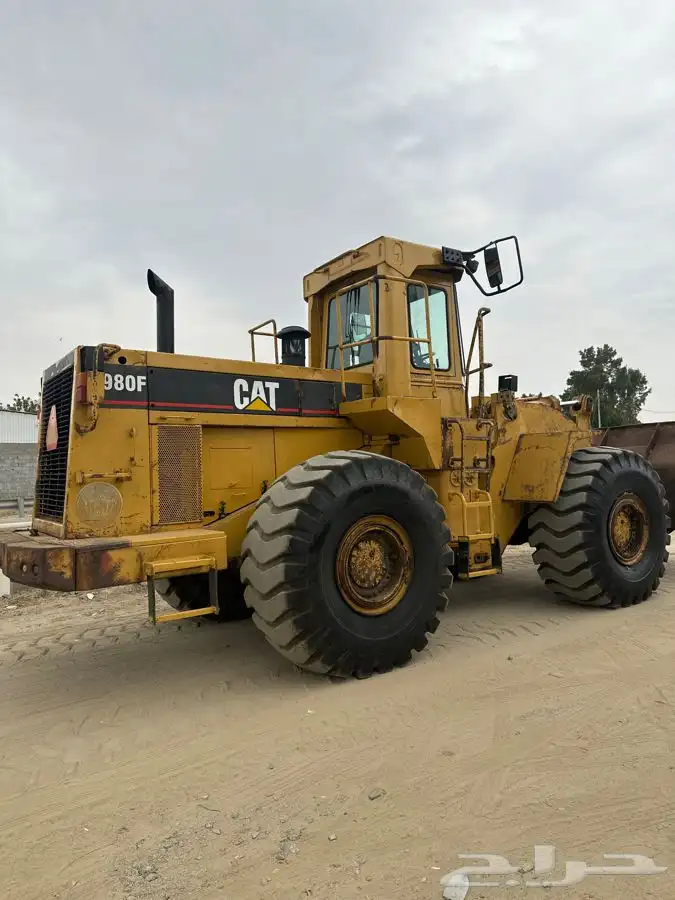شيول كتربلر 980F قير عايدي نظيف بطاقه جمركيه 1