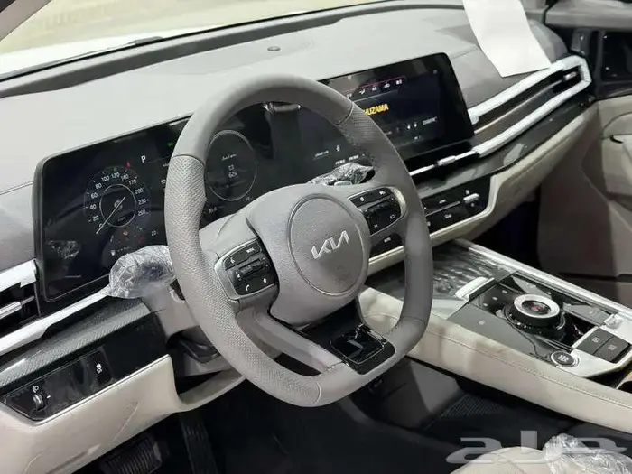 كيا سبورتاج لارج L نص فل 2025 بانوراما 10