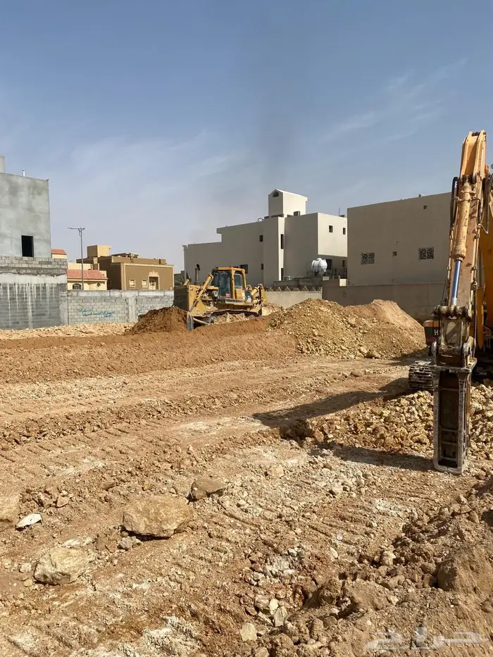 بوكلينات للايجار او قطوعة مقاول حفر 1