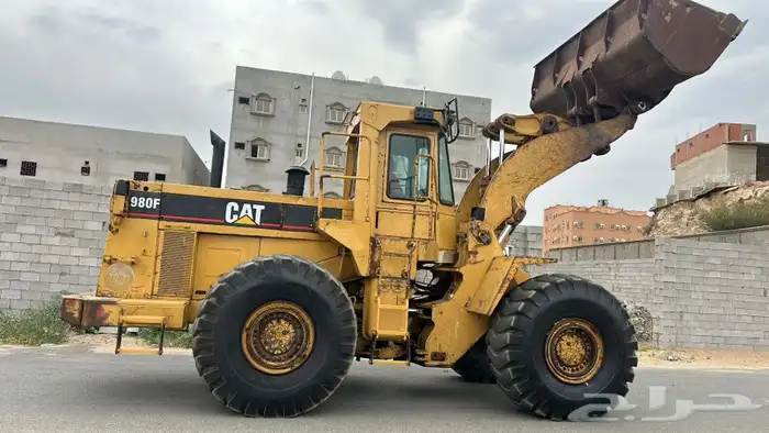 شيول كتربلر 980F قير عايدي نظيف بطاقه جمركيه 14