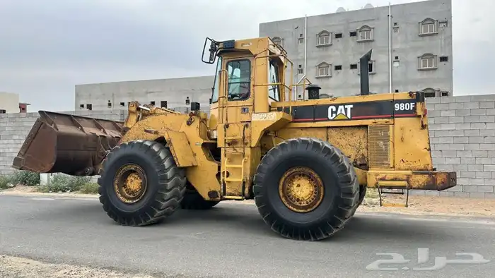 شيول كتربلر 980F قير عايدي نظيف بطاقه جمركيه 18