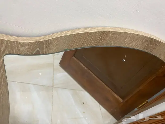 مرايا كبيره للبيع 0
