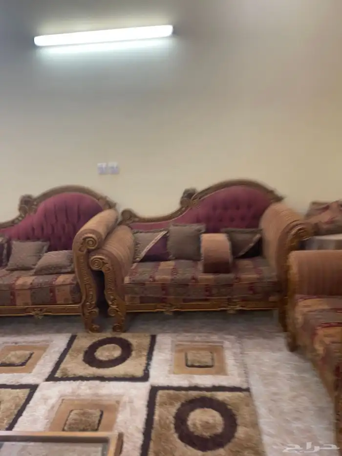 كنب مجلس نطيف جدا  واستخدام بسيط 3