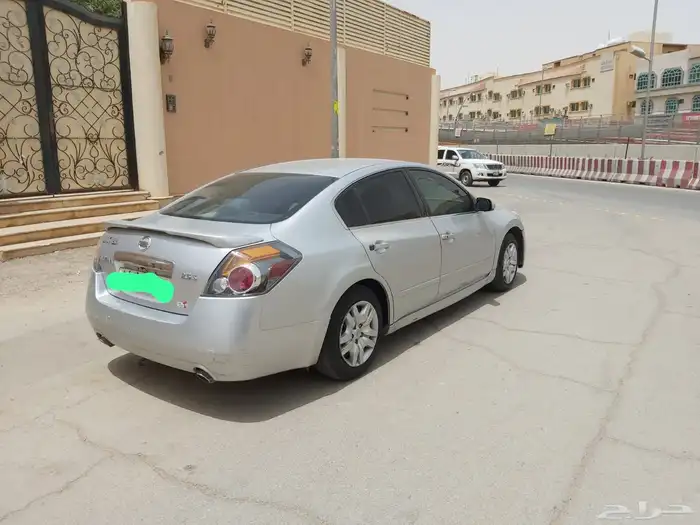 نيسان التيما 2010 6