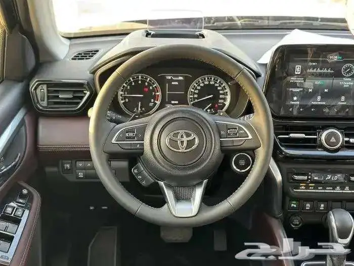 تويوتا اوربان 25 (كاش-تقسيط) اقل الاسعار واقل هامش ربح 11