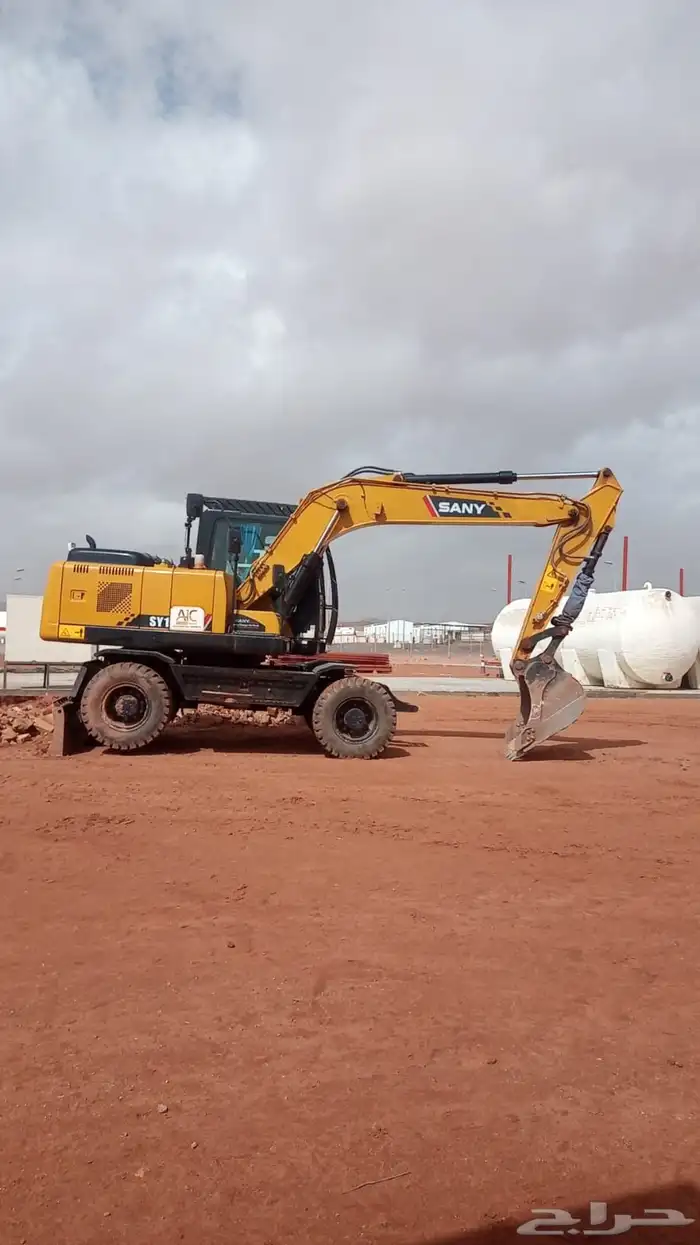 بوكلين كفرات للاجار Wheel excavator for rent 1