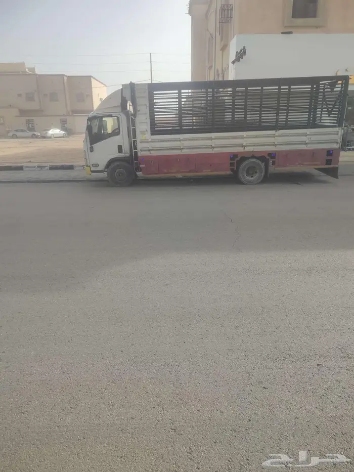 لوري سته ونص لنقل الاثاث والعفش في الدمام 0