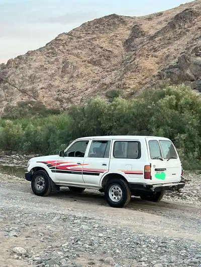 تويوتا جيب لاندكروزر صالون 94 للبيع 4
