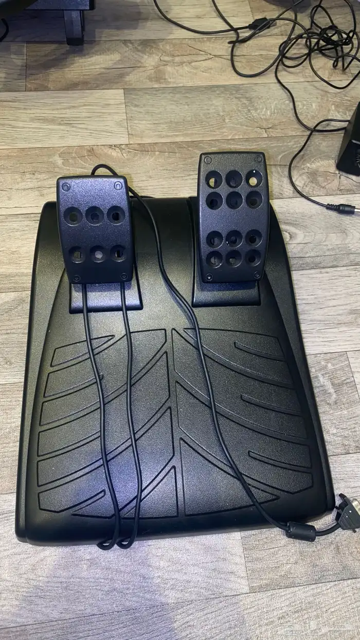 طارة Logitech 1