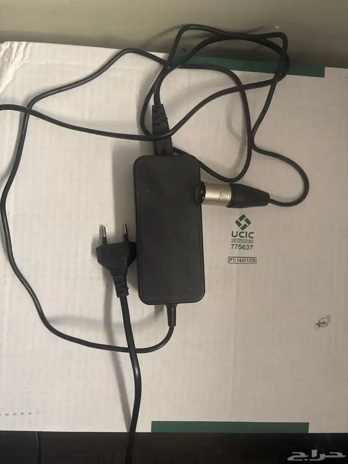 شاحن سكوتر ثلاثي جديد بكرتونو 1