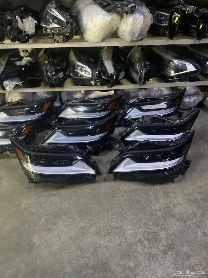 شمعات جيب لكزس LX600 2023 0
