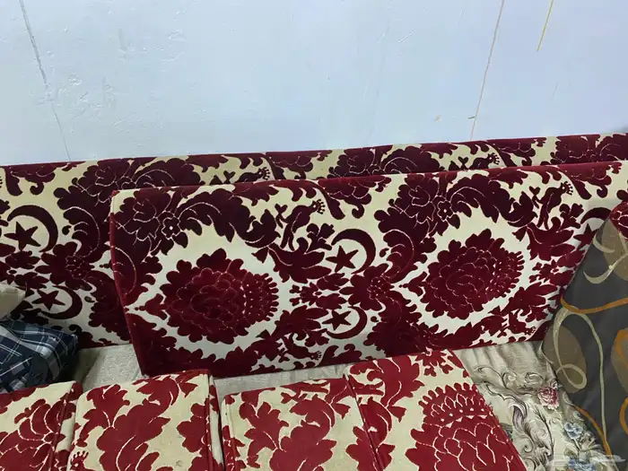 شاشه lcd 42 بوصه مساند ظهر مع اربعه مراكي 5