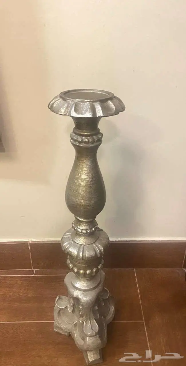 قطع اثاث وتحف منوعة للبيع 3