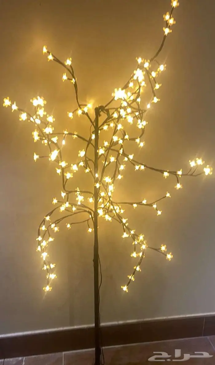 قطع اثاث وتحف منوعة للبيع 9