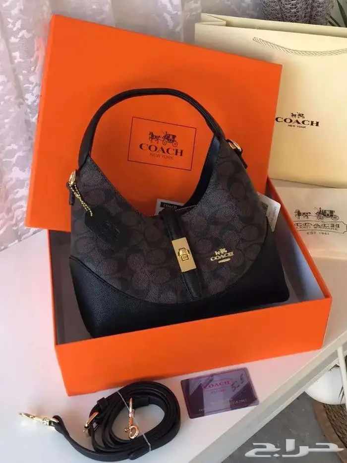 بضاعة جديدة شنط كوتش العالمية طبق اصل شنطة درجة اولى COACH 79