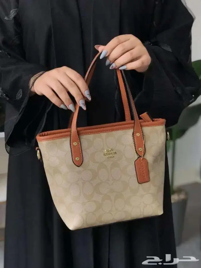 بضاعة جديدة شنط كوتش العالمية طبق اصل شنطة درجة اولى COACH 90