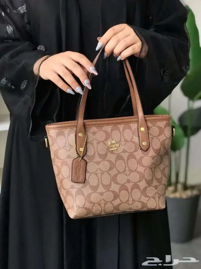 بضاعة جديدة شنط كوتش العالمية طبق اصل شنطة درجة اولى COACH 67