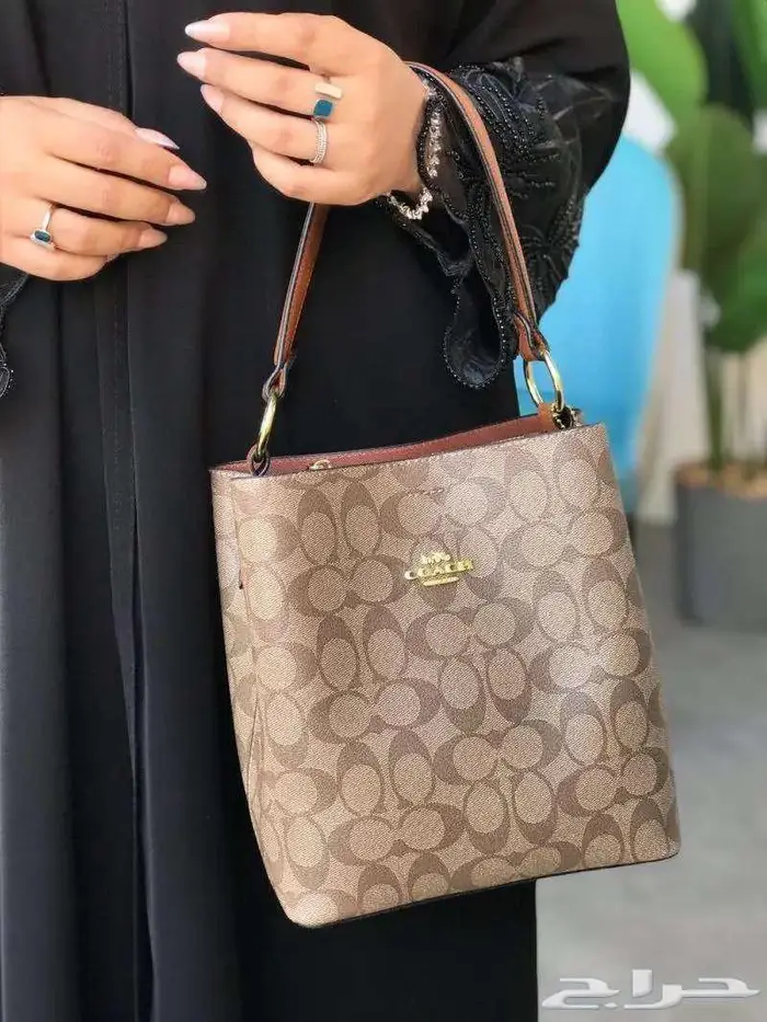 بضاعة جديدة شنط كوتش العالمية طبق اصل شنطة درجة اولى COACH 56