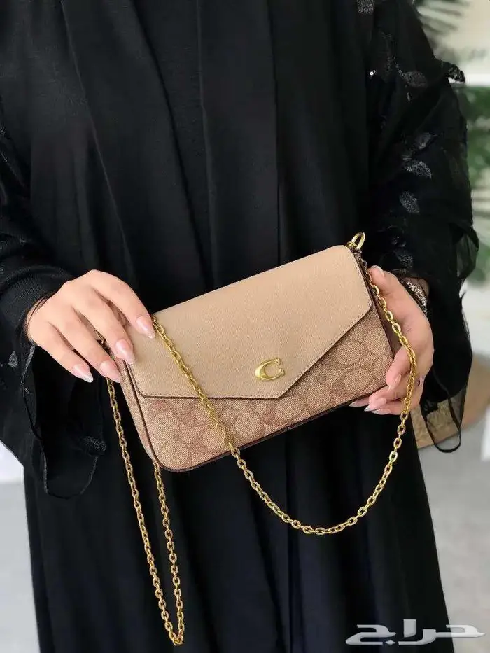 بضاعة جديدة شنط كوتش العالمية طبق اصل شنطة درجة اولى COACH 63