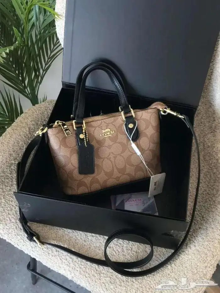 بضاعة جديدة شنط كوتش العالمية طبق اصل شنطة درجة اولى COACH 4